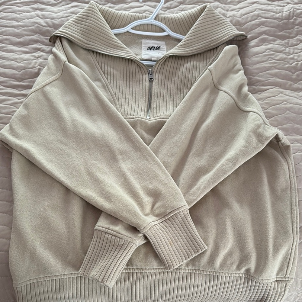 Aerie Women's Cream Sweater